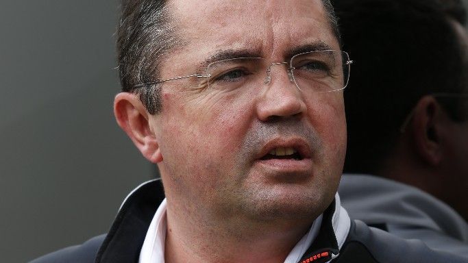 Brown shows Boullier support