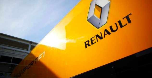 Renault bring a new front wing to Hockenheimring 