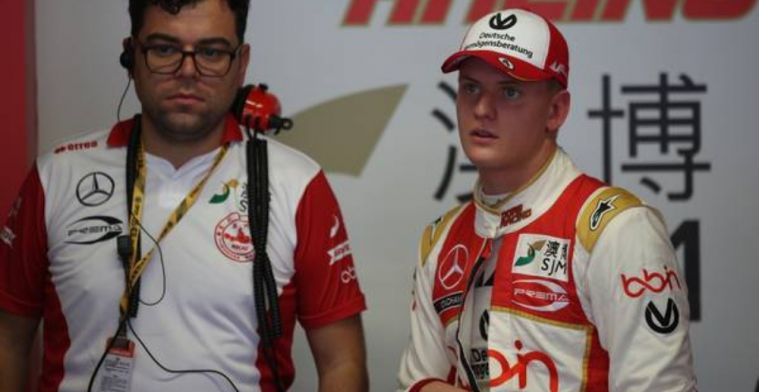 Sky Italia: Schumacher has chosen to work with manager Nicolas Todt