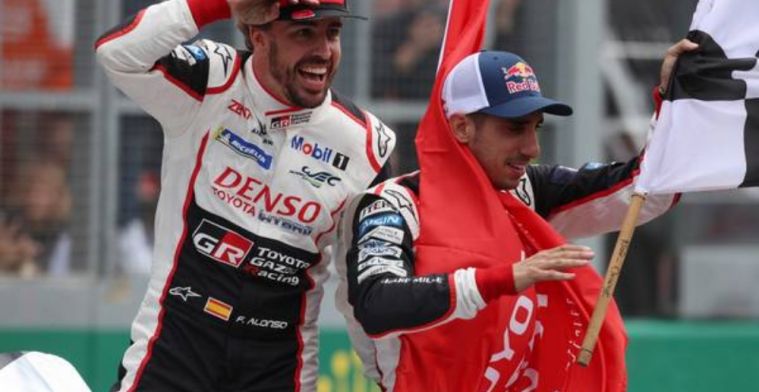 Alonso surprised by fan interaction at Daytona