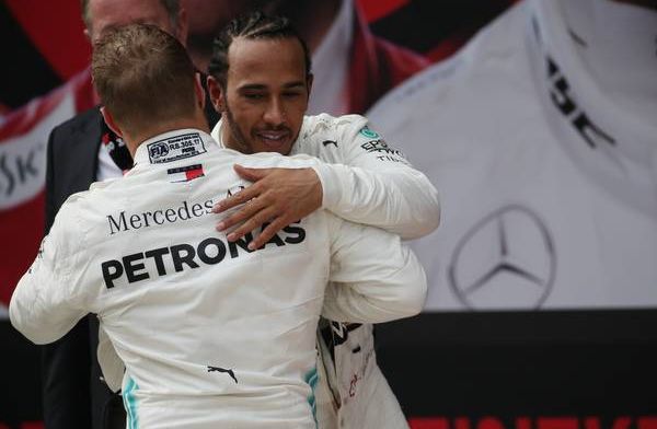 Watch: Mercedes' perfect double pitstop 