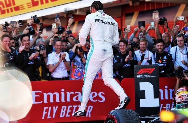  Lewis Hamilton: Proud that I can write history together with this team