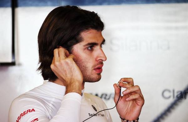 Antonio Giovinazzi gets a five-place (1 place) grid drop for a gearbox change 