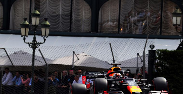 Watch! Max Verstappen tries to overtake Lewis Hamilton for P1 during Monaco GP!