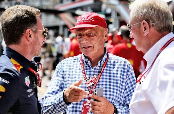 Hamilton reveals how Lauda coaxed him to Mercedes