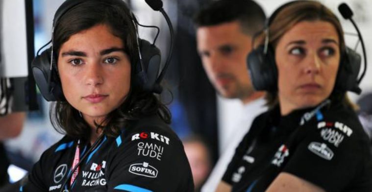 Jamie Chadwick claims first podium in F3 Asian Championship