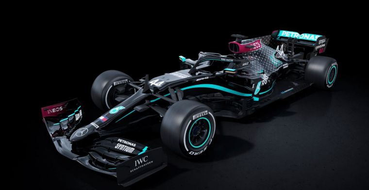 Mercedes starts Formula 1 season with black livery in the fight against racism!