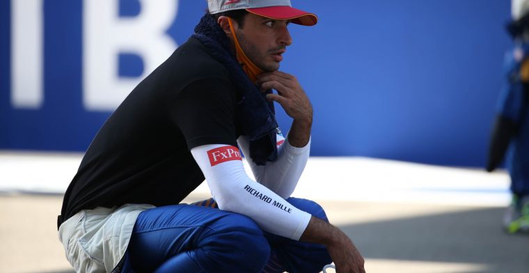 Sainz admires the work down by Wurz and the GPDA