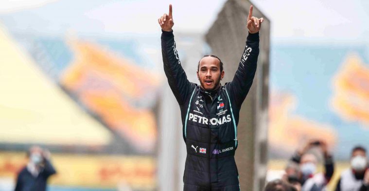 BREAKING: Lewis Hamilton renews his contract with Mercedes!