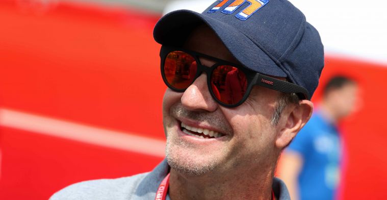 Barrichello chooses between Hamilton and Schumacher: It's a phenomenon