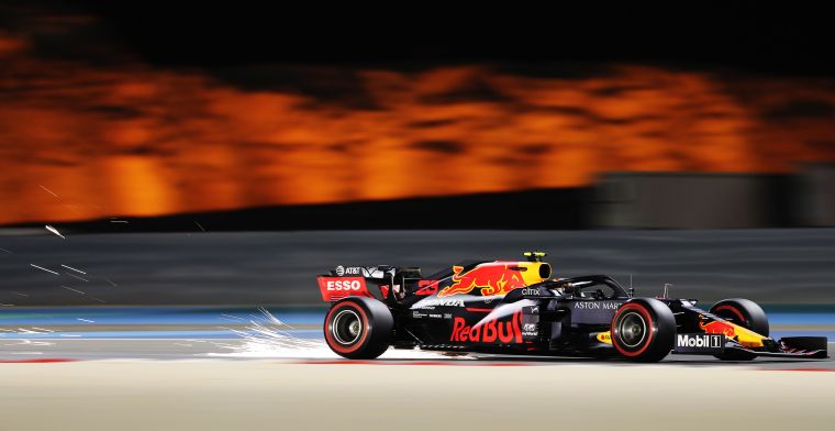 Friday in Bahrain: Hamilton fastest, Albon crashes and a dog on track