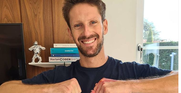 Great news: Grosjean has both hands out of bandages after 39 days!
