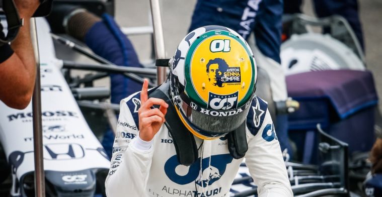 Gasly donates special helmet to the Senna Foundation