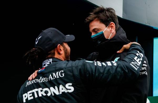 Wolff analyses the current Mercedes F1 contract situation 