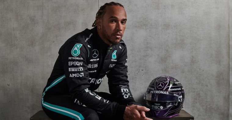Hamilton not happy with Mercedes after all? 'Looks a bit grumpy'