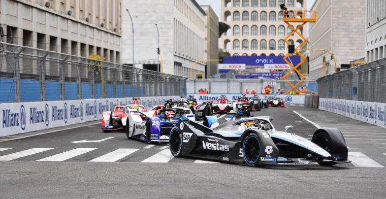Feature race Valencia E-Prix: Dennis wins from pole