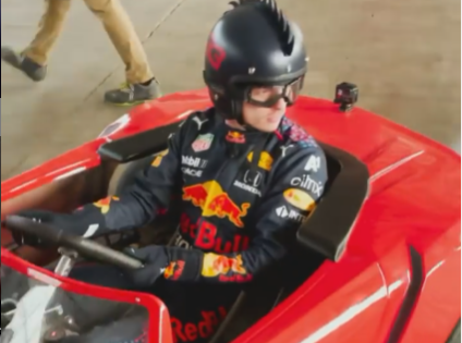 F1 Social Stint | Verstappen gets 'new car' from sponsor