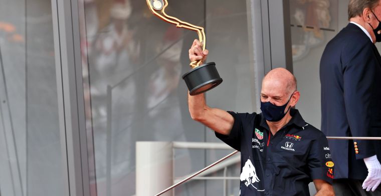 Villeneuve sketches learning curve Perez: 'He's on the same level as Bottas'