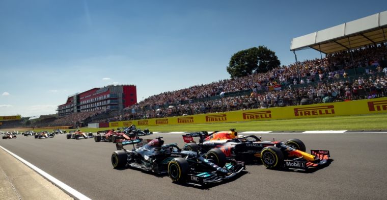 Albers: 'You see that Hamilton is not giving Verstappen that space anymore'