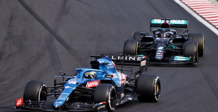 Alonso on Mercedes and Red Bull: 'Everything is still pretty much the same'