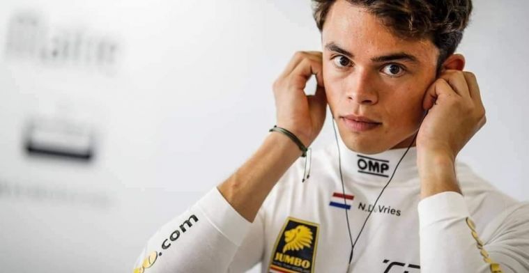 This F1-driver likes to see De Vries as teammate: 'He can handle it'