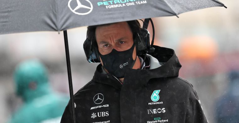 Hamilton unhappy with Mercedes' choice of drivers: 'He doesn't want Russell'