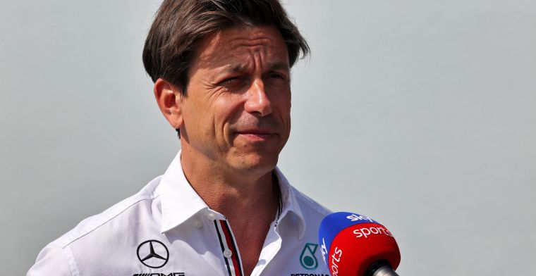 Wolff reveals how big the F1 chance is for De Vries: Fifty percent