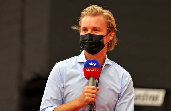 Rosberg digs into Mercedes: What is he doing?