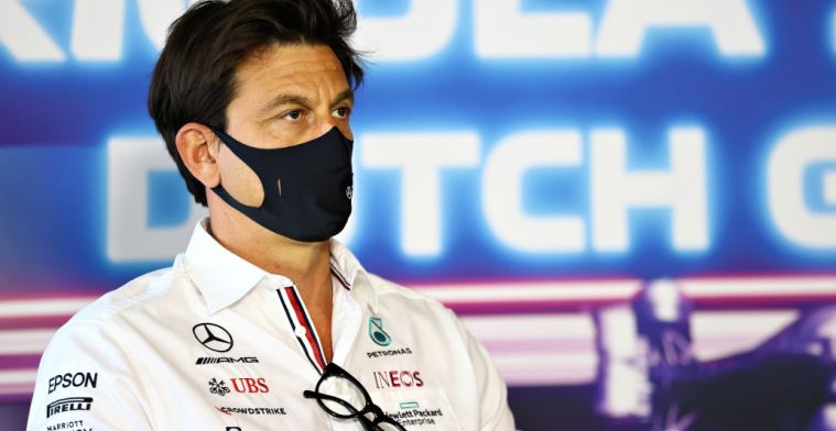 De Vries to Aston Martin? Wolff doesn't rule it out and waits for Vettel's decision
