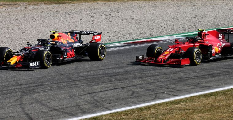 Sainz sees battling Hamilton and Verstappen: 'Accident can always be avoided'
