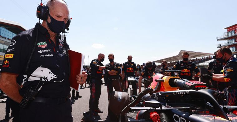 Newey extends contract with Red Bull despite Aston Martin rumours