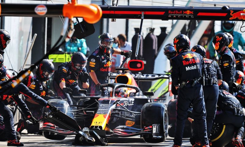 Max Verstappen Has Made the '1' Choice Lewis Hamilton Always Disdained  About the Next Formula 1 Season