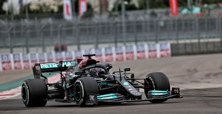 Hamilton thinks black Mercedes no longer necessary: It was the silver arrows