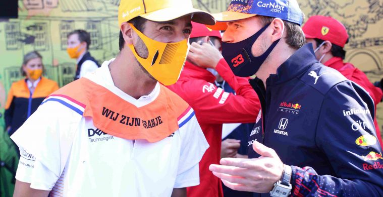 leveren Gooi Slaapkamer Norris and Ricciardo see Verstappen with too big trousers: "Is my new  style". - GPblog