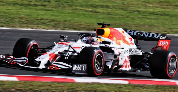 Hamilton shines with fastest time, Verstappen behind Pérez on P5