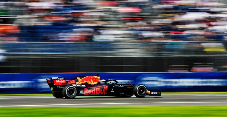 Summary VT2: Verstappen takes big lead over Mercedes