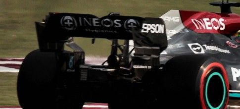 Has Red Bull found evidence of the flexible Mercedes rear wing?