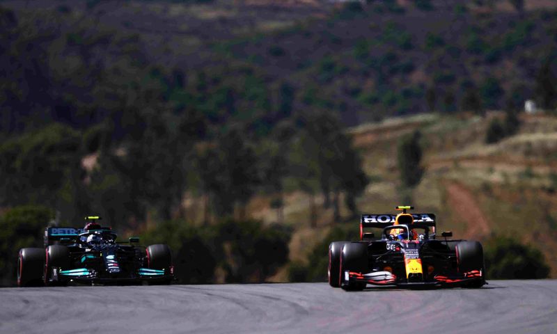 'Hamilton And Verstappen Are On Their Own In This Battle' - GPblog