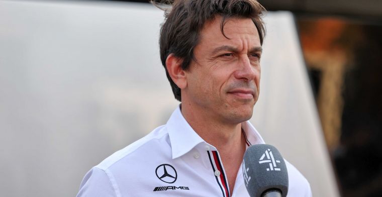 Wolff is surprised that Mercedes is still in the race for the world title