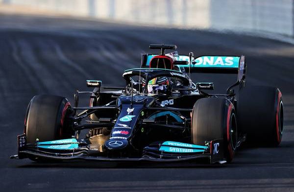 Hamilton tops FP1 in Saudi Arabia, as Perez struggles to perform