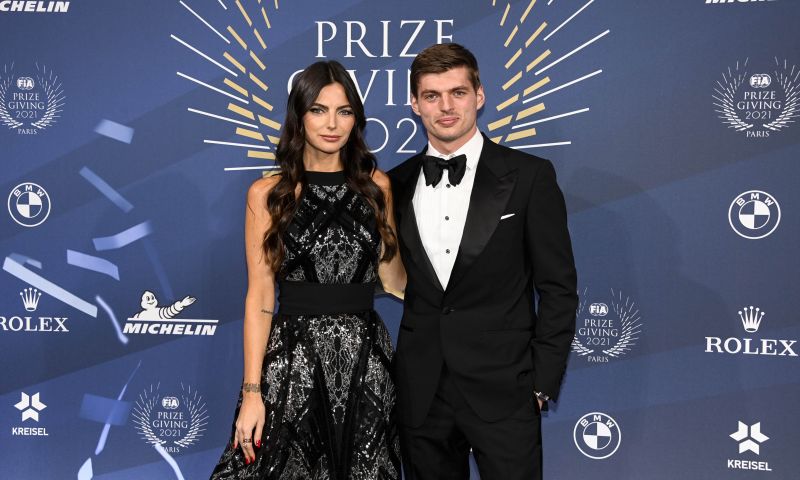 In pictures: Verstappen shines at the FIA gala in Paris with the F1 trophy