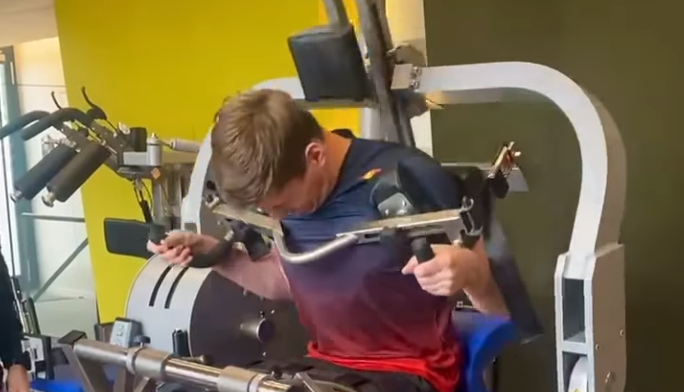 Footage of Verstappen's physical training makes a big impression