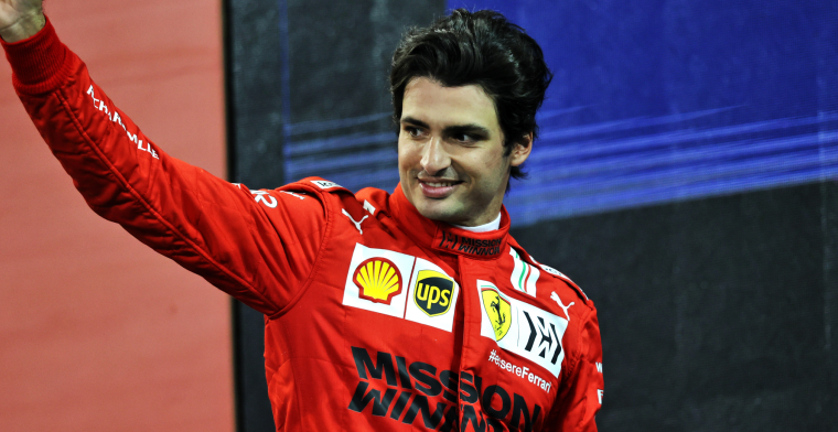 Sainz and Ferrari in talks over contract extension