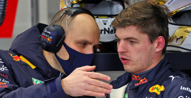 Internet reacts lyrically to Verstappen contract extension: 'Best driver'