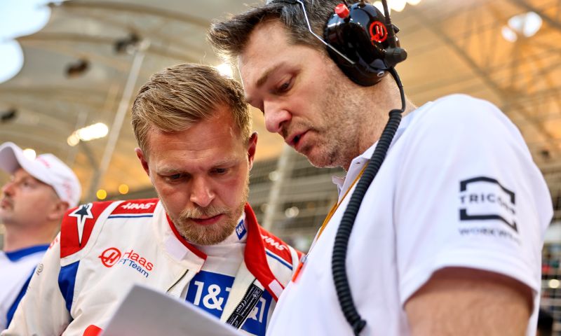 Magnussen Brings Haas Straight To P5 On Return: 'Crazy' - GPblog