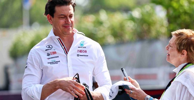 Wolff frustrated after Mercedes' 'humbling experience' in Imola sprint race