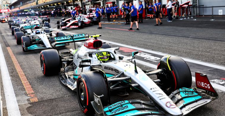 Hamilton complains about his bouncing Mercedes: 'This is dangerous for me'