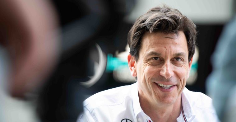 Wolff comes up with explanation why Hamilton was slower than Russell