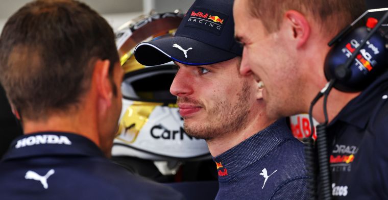Herbert perplexo com Verstappen: Parece descartar Hamilton