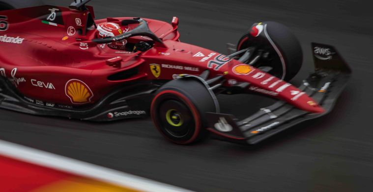 Ferrari trouve une faille, Leclerc part devant Verstappen.